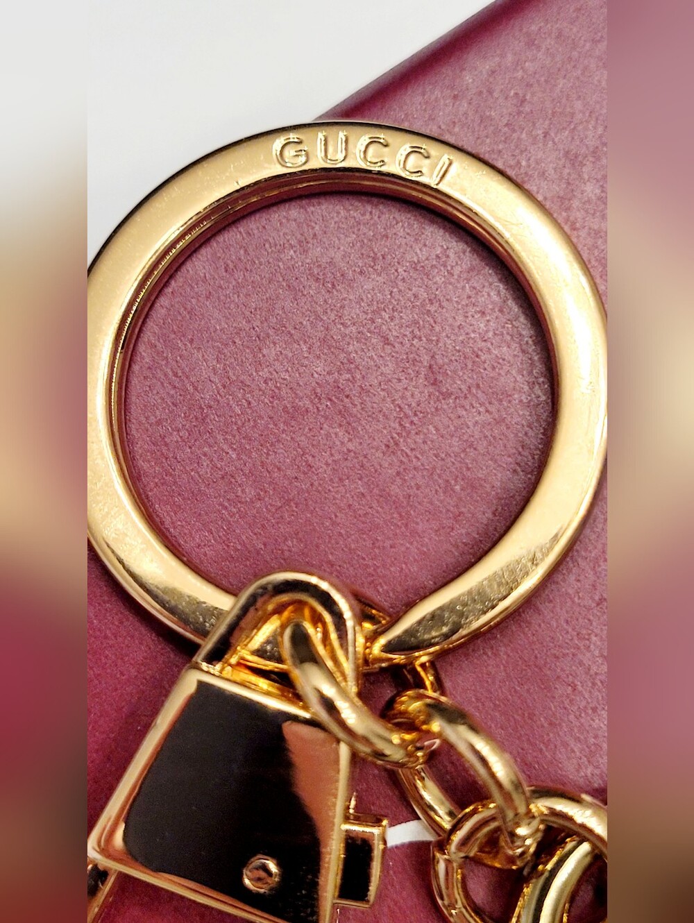 🇮🇹 Gucci Brown Beige🐕 Monogram Dog Keychain✨️ with Gold Hardware🇮🇹 - Picture 7 of 10